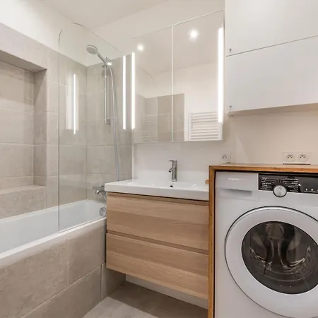 Mousquetaire Apartment