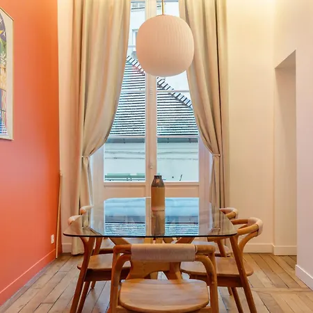 Mousquetaire Apartment
