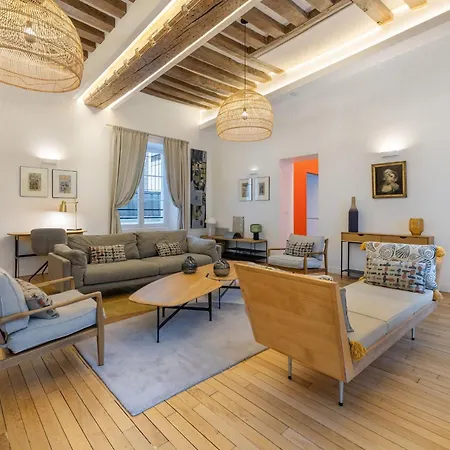 Mousquetaire Apartment