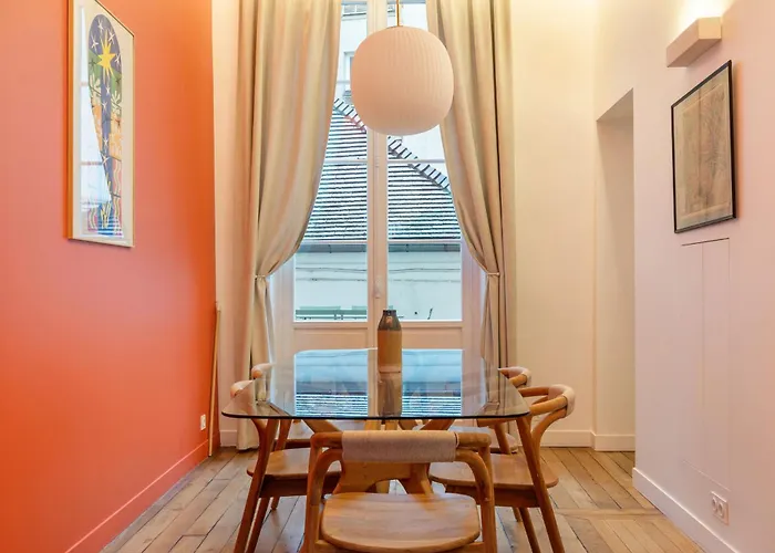 Mousquetaire Apartment